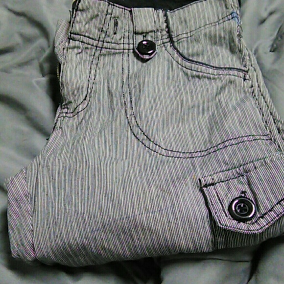 Gothic Capri's - Picture 2 of 5